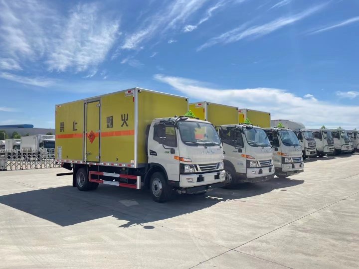 江淮7.2噸炸藥車/爆破器材運(yùn)輸車價格