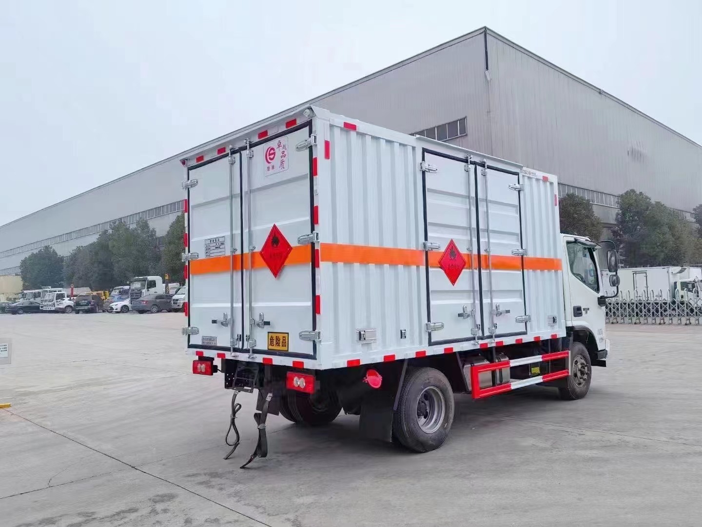 福田奧鈴4.3噸氣體廂式車