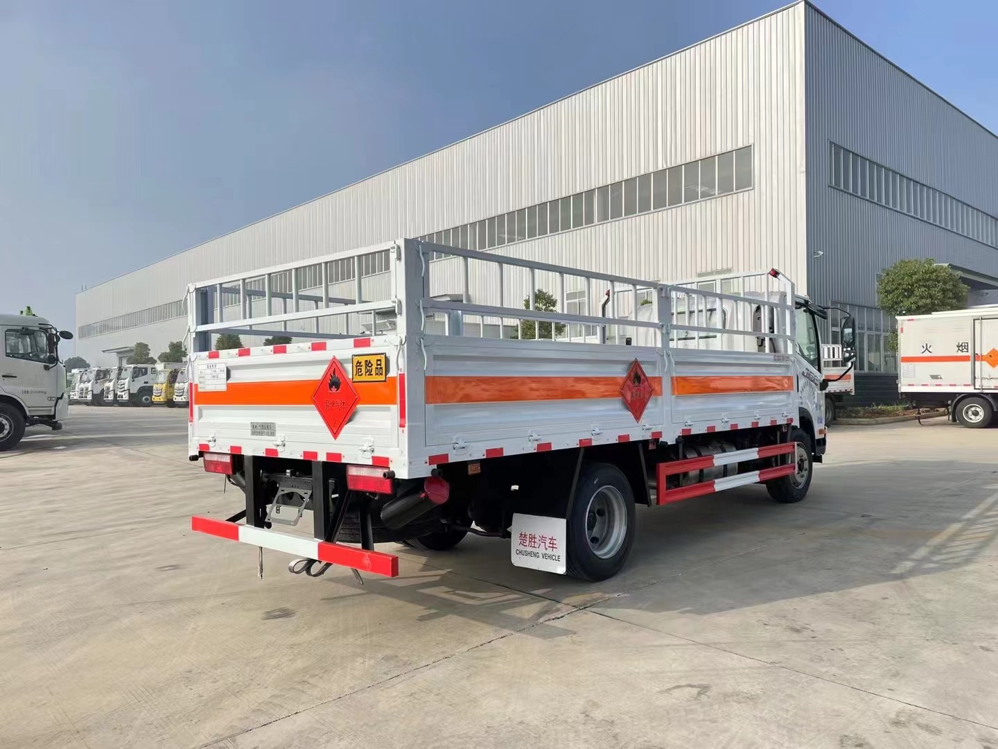 解放5.2米氣瓶運(yùn)輸車/7.55噸