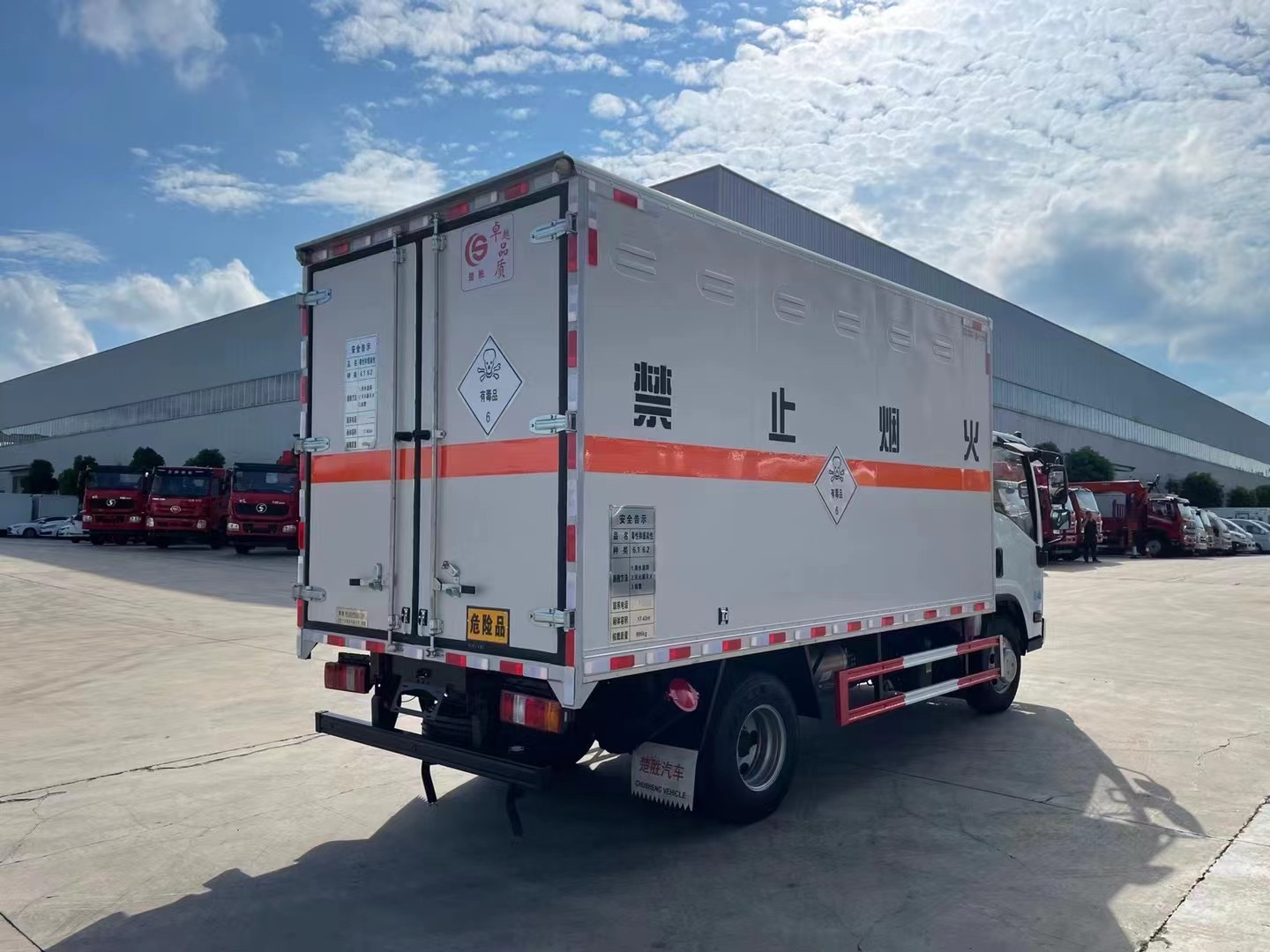 五十鈴藍牌毒感廂式車