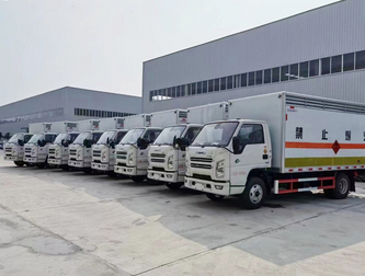 桶裝危化品運(yùn)輸車，爆破器材運(yùn)輸車廠家